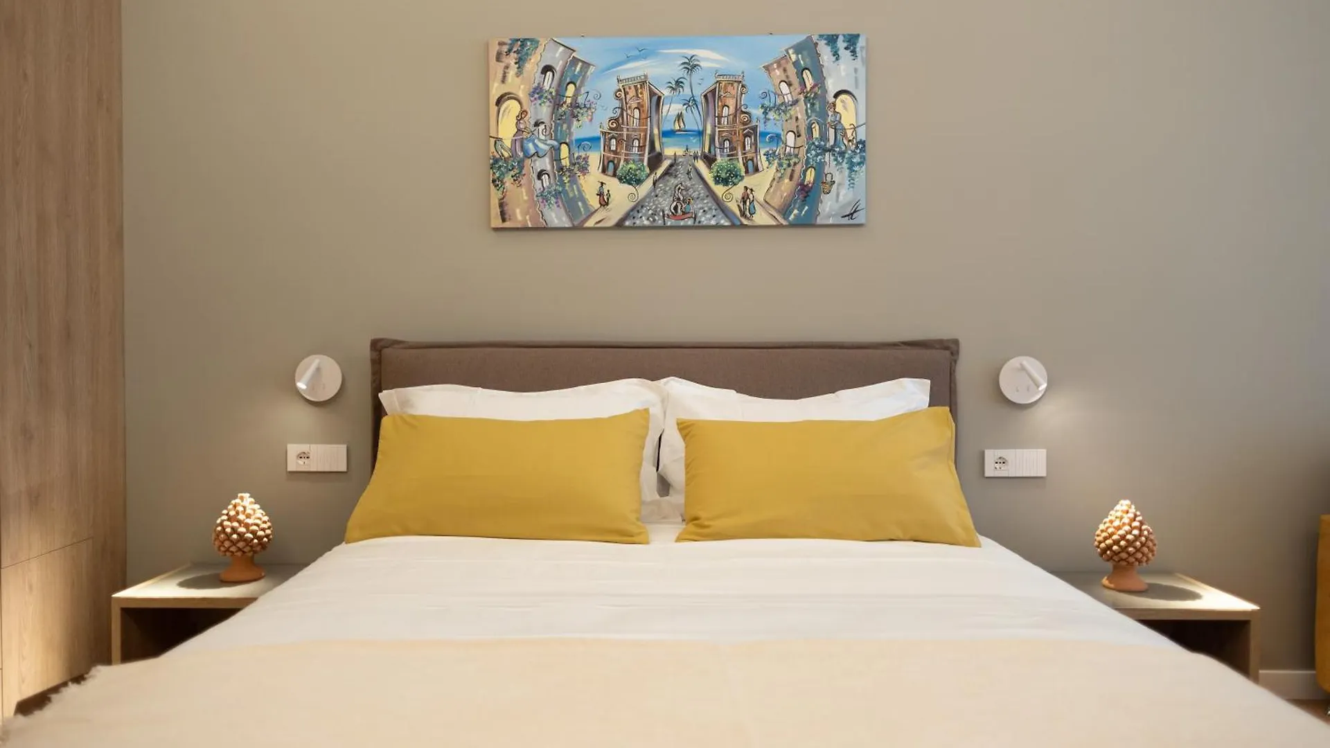 Quattro Canti Deluxe Palermo Italia