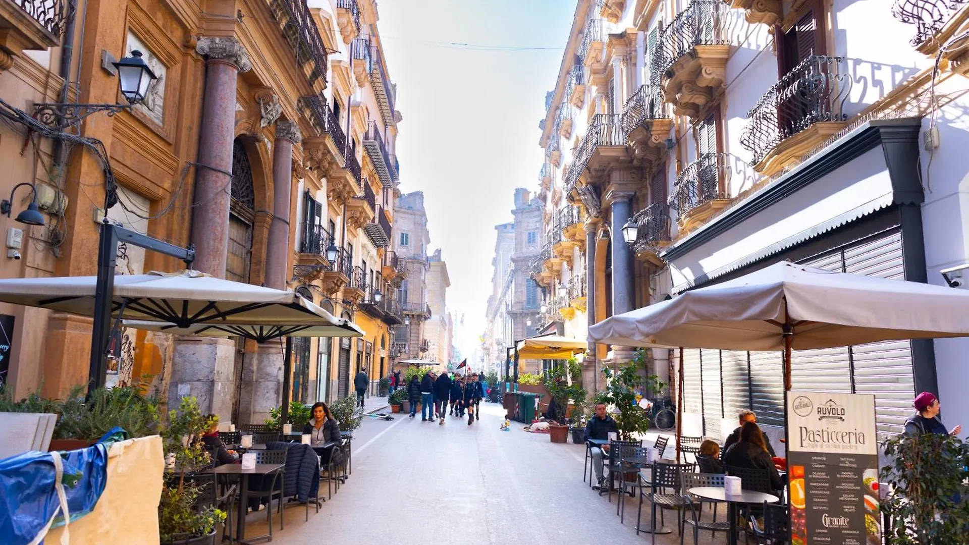 Quattro Canti Deluxe Palermo 0*,