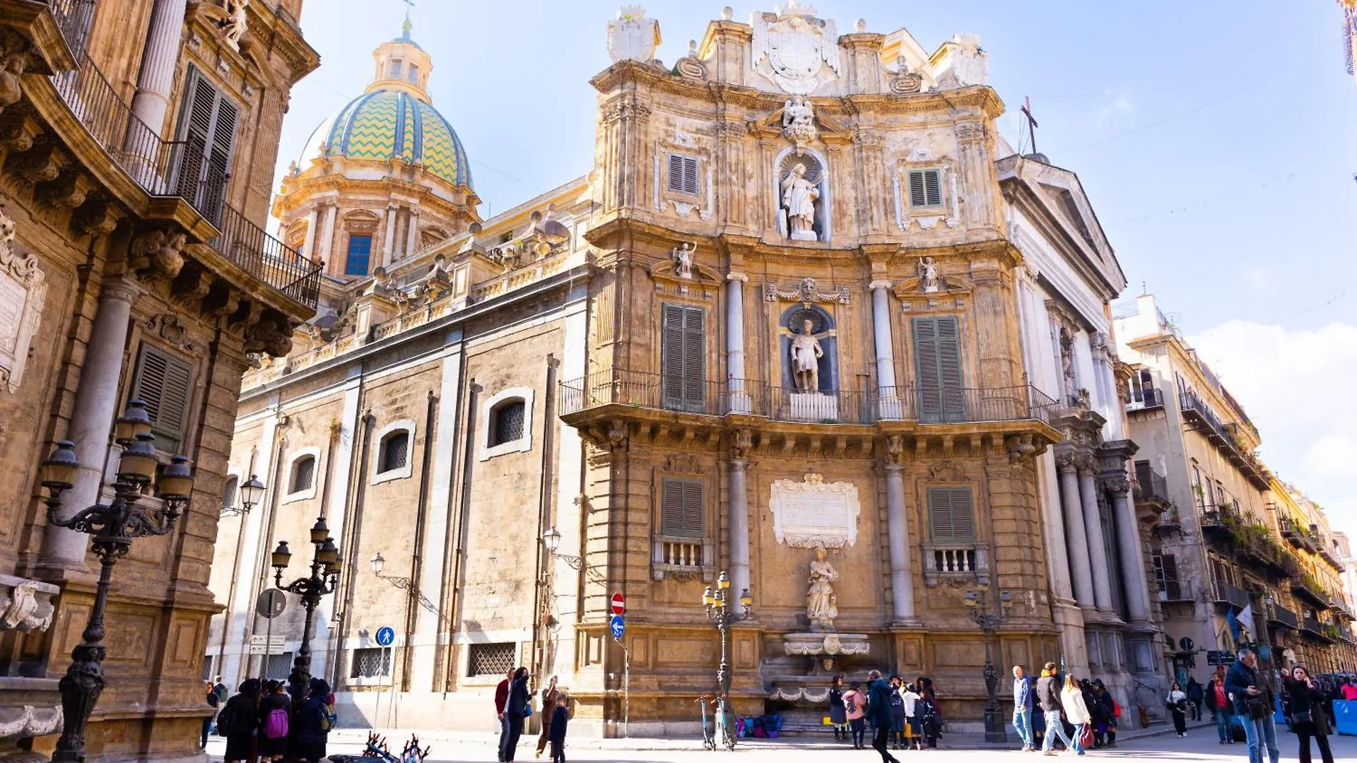 Quattro Canti Deluxe Palermo Bed & Breakfast